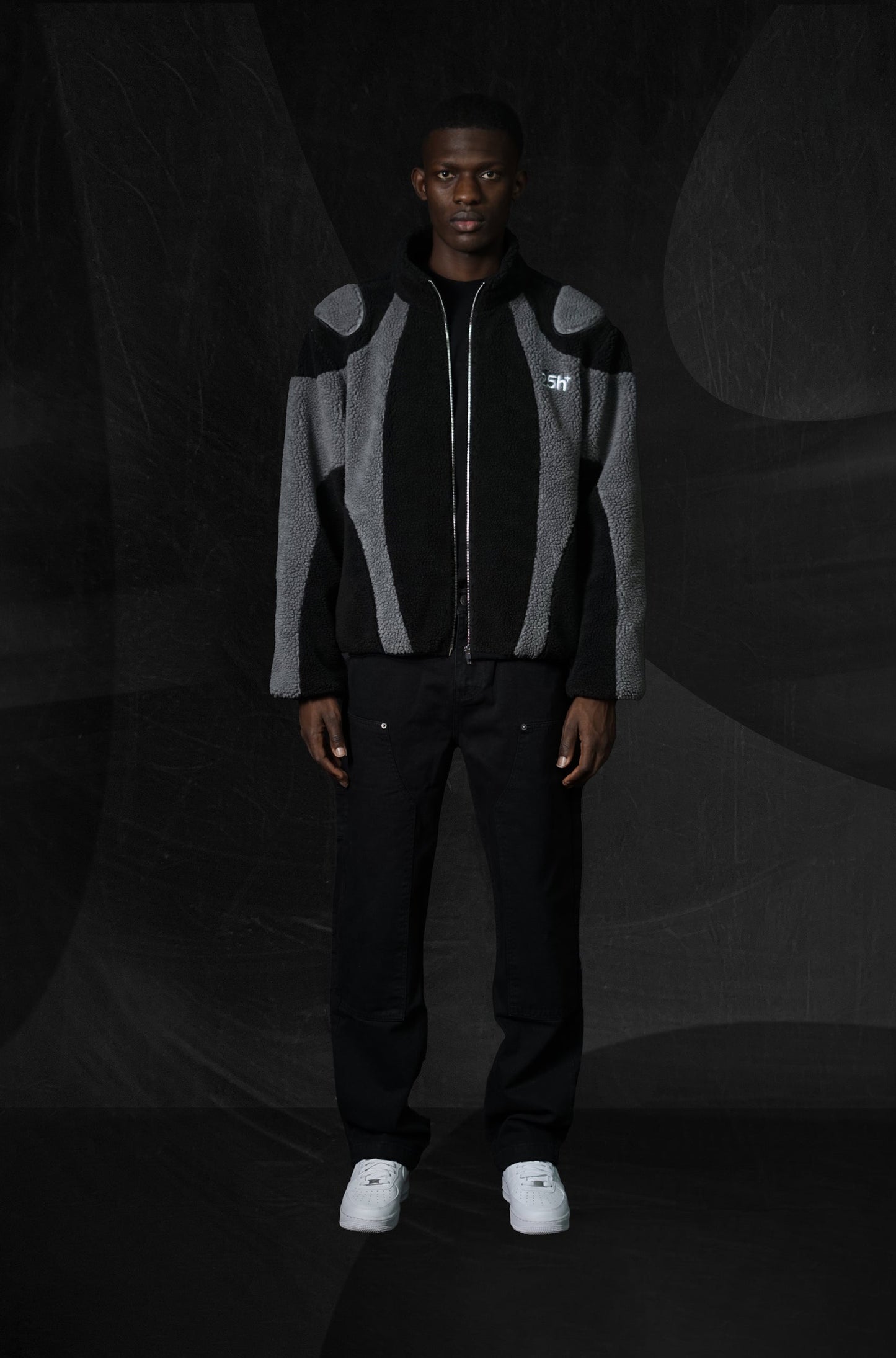 06. Night Lab Fleece - Black/Grey