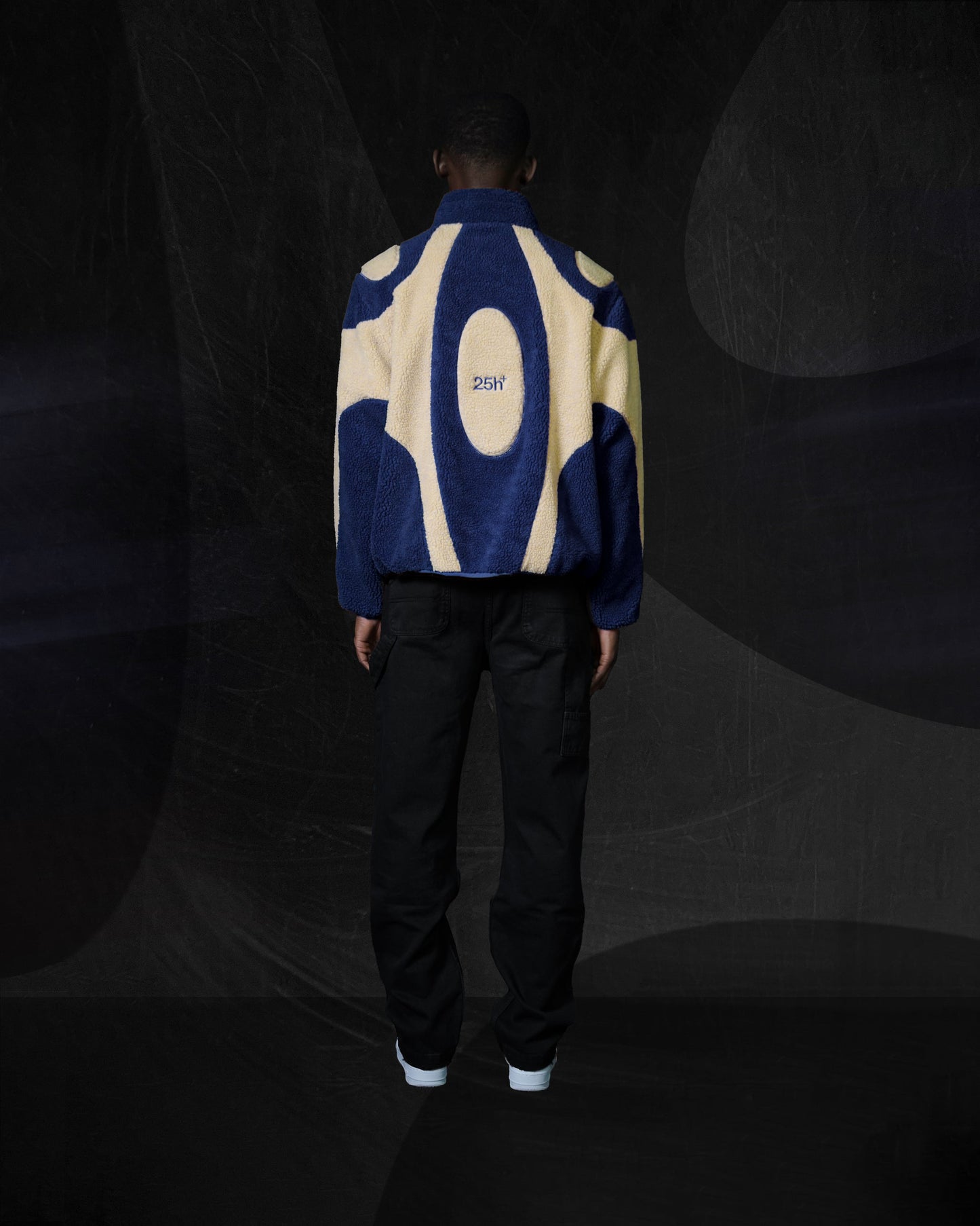 06. Night Lab Fleece - Navy/Cream