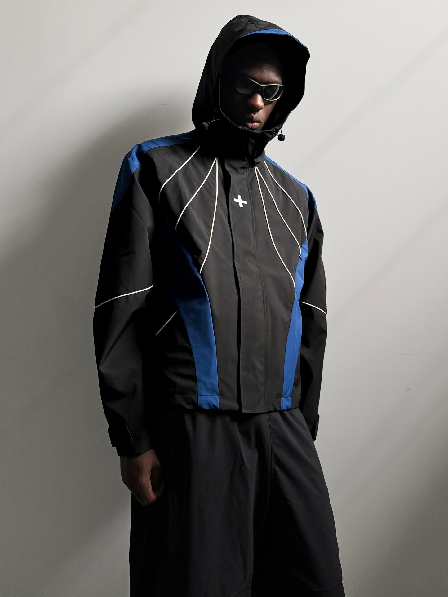 003. Ventus Shell Jacket - Black/Cobalt/Cream