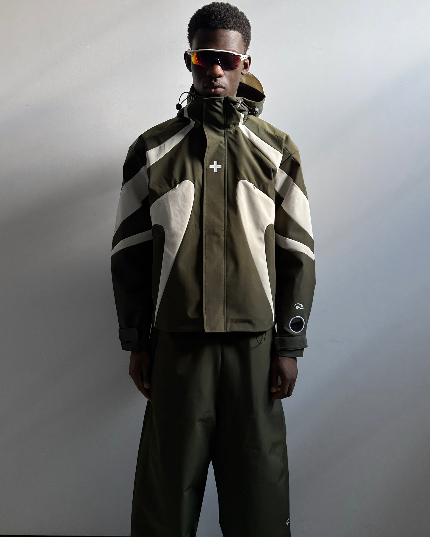 001. Lume Shell Jacket - Olive