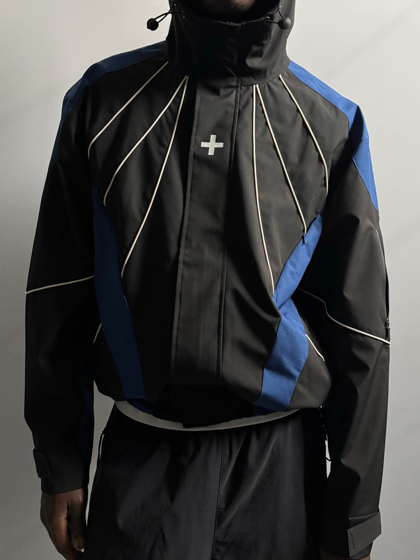 003. Ventus Shell Jacket - Black/Cobalt/Cream