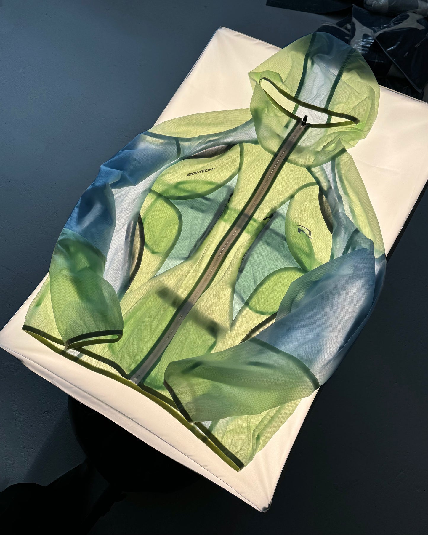 034. SKN-TECH Lite Jacket