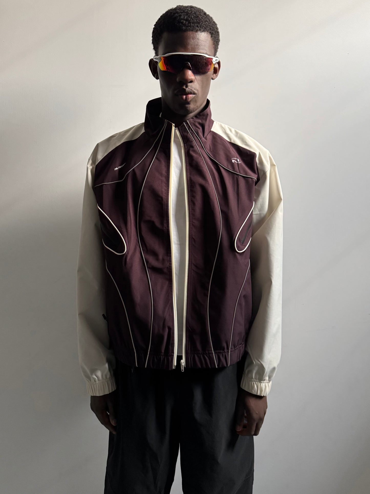 001. GRID JACKET