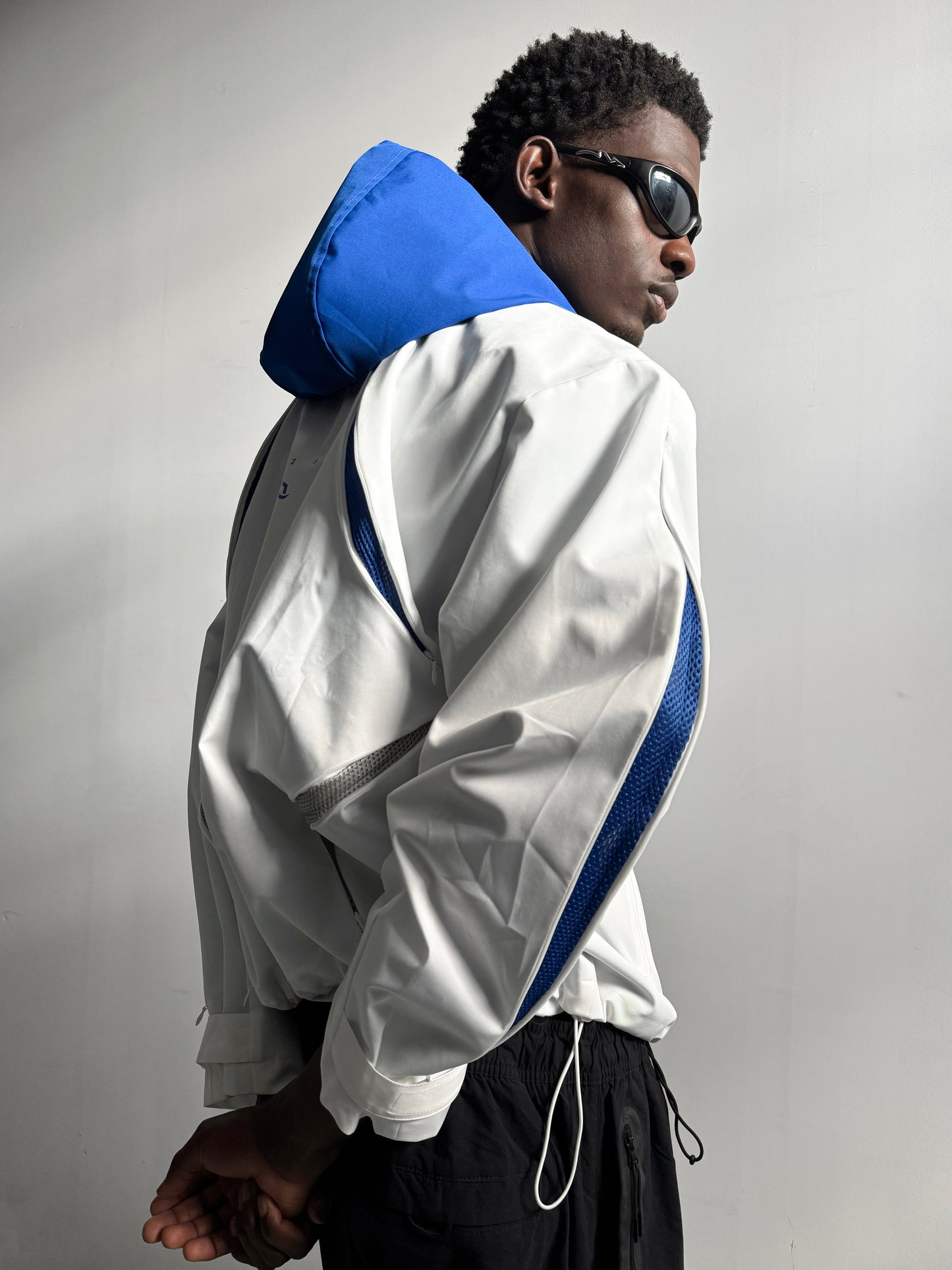 001. RVL Shell Jacket - White/Cobalt