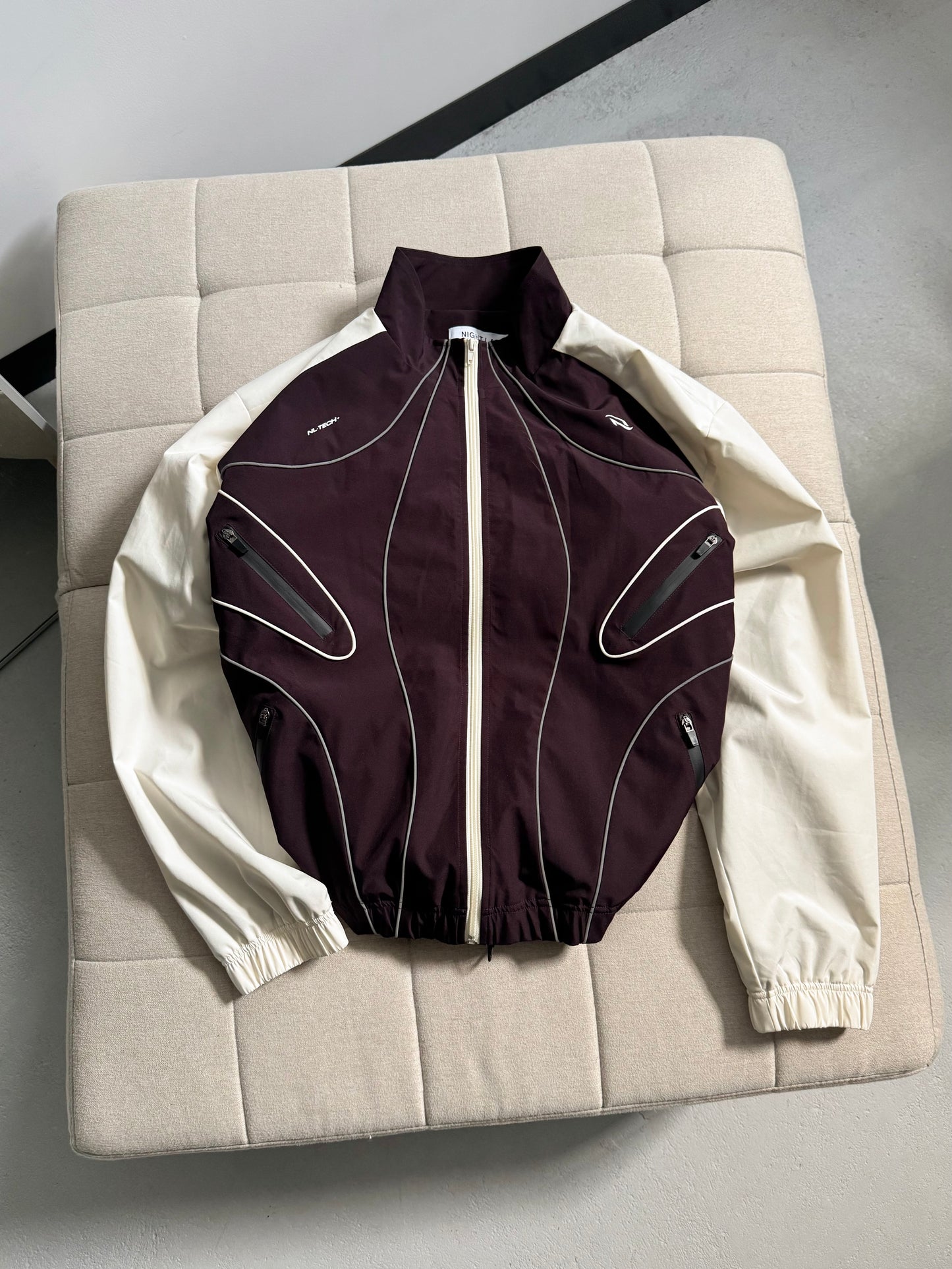 001. GRID JACKET