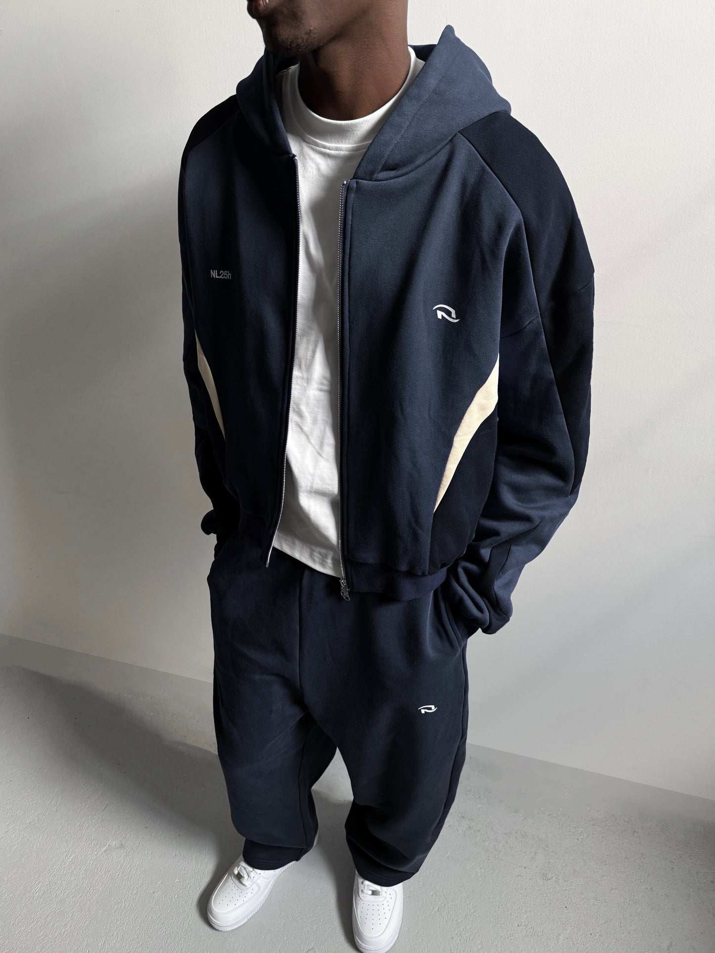 000. Night Lab Zip Hoodie - Navy