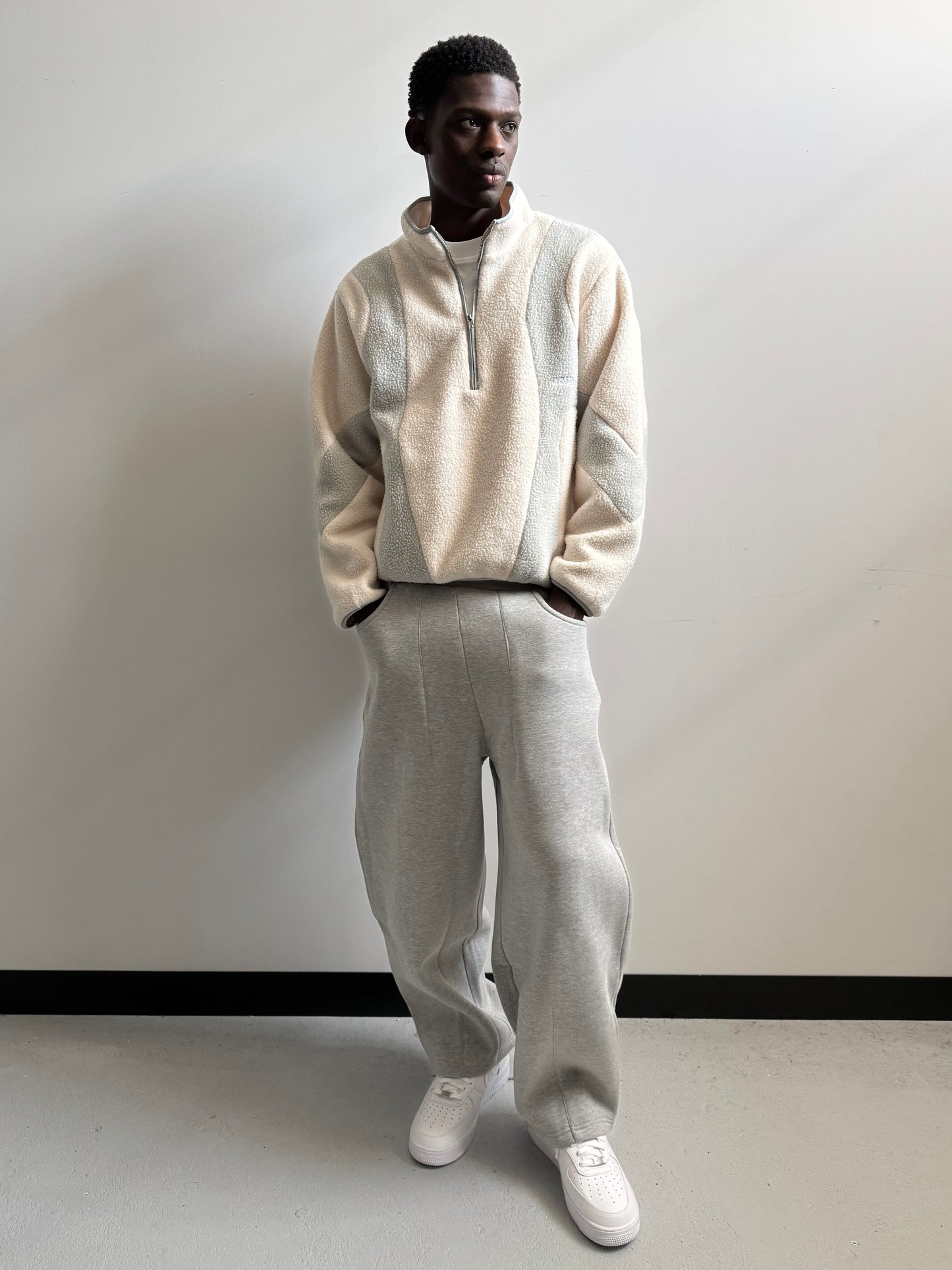 005. Night Lab Spring Fleece - Cream/Grey